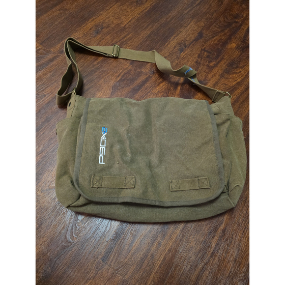 Beachbody Handbags - P90X 2 laptop bag brown